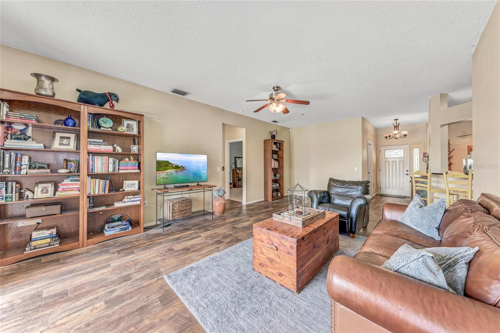 Image 12 of 42 For 920 Springwood Circle