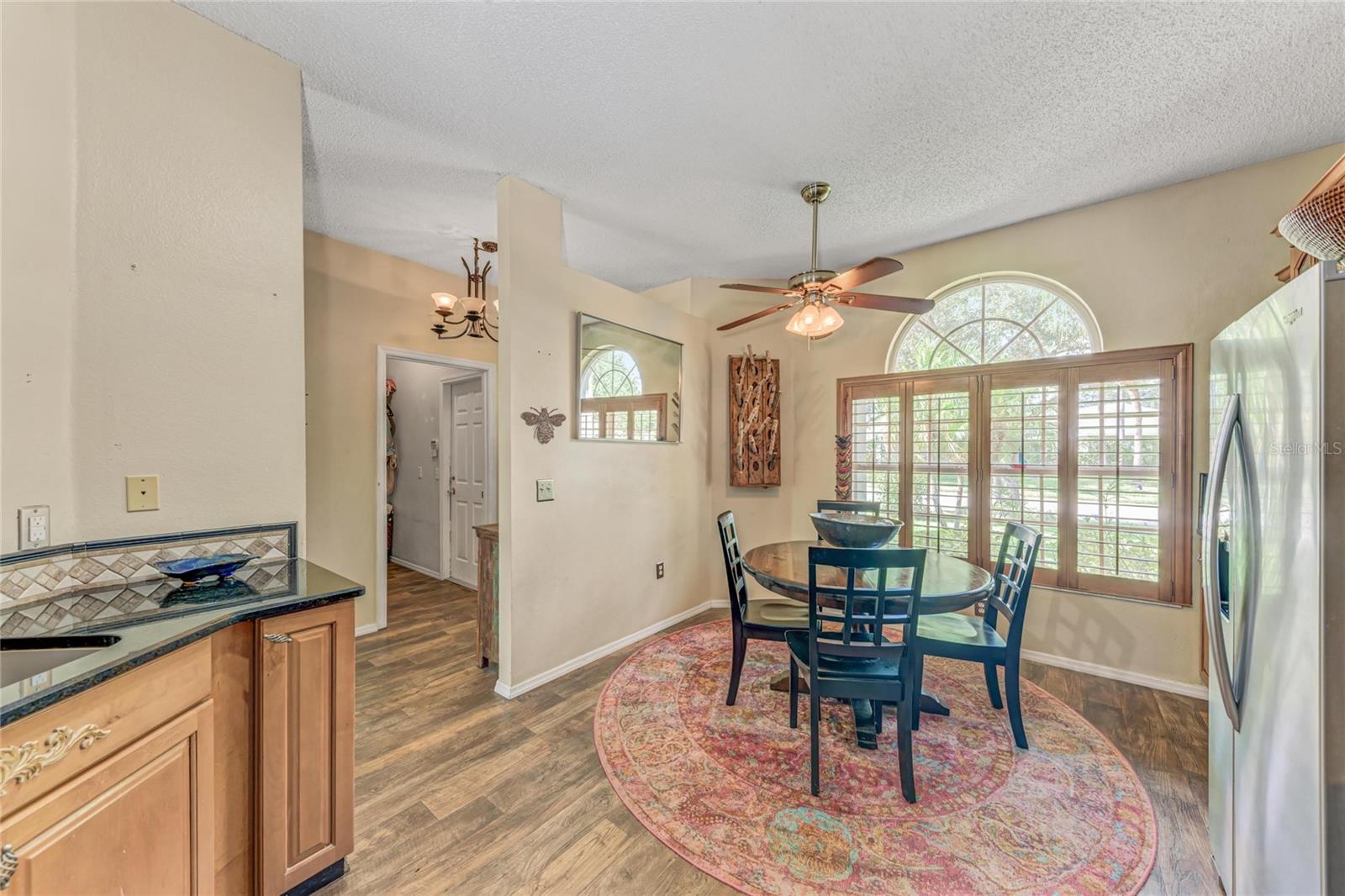 Image 16 of 42 For 920 Springwood Circle