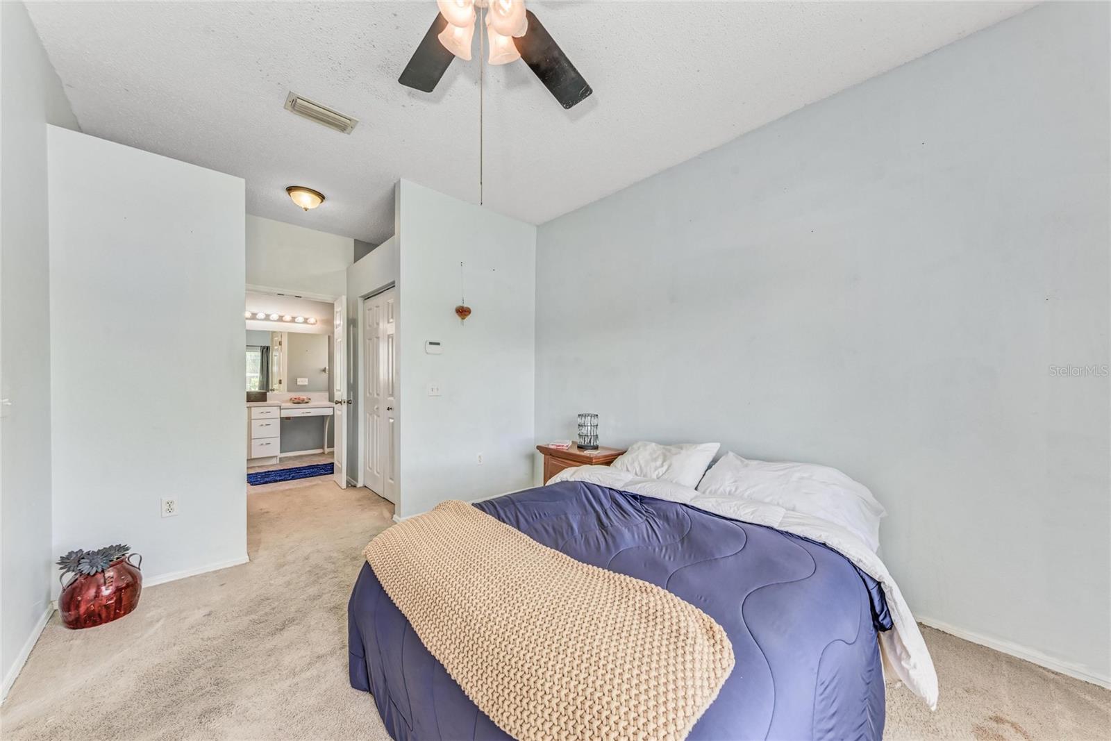 Image 22 of 42 For 920 Springwood Circle