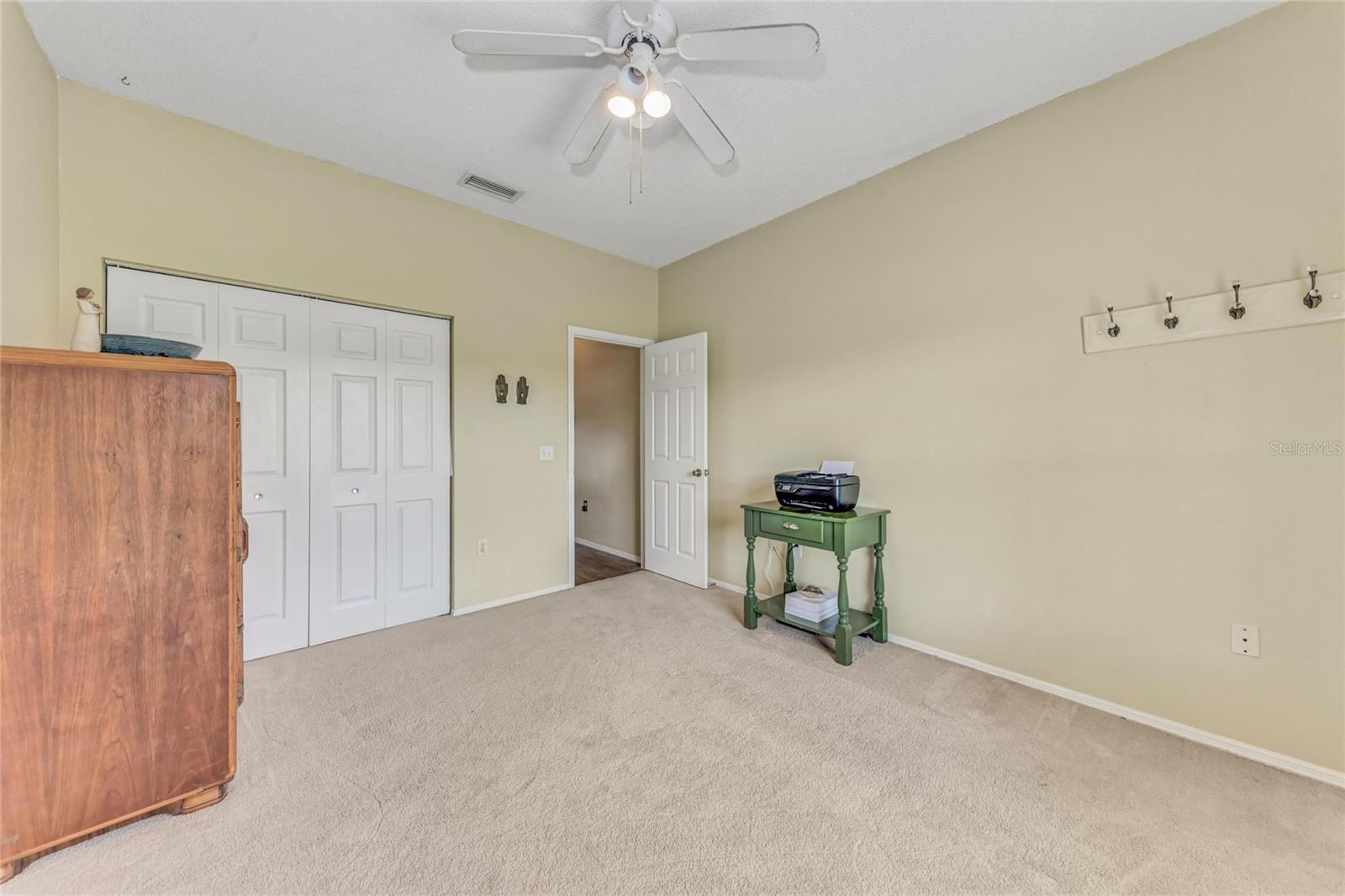 Image 26 of 42 For 920 Springwood Circle