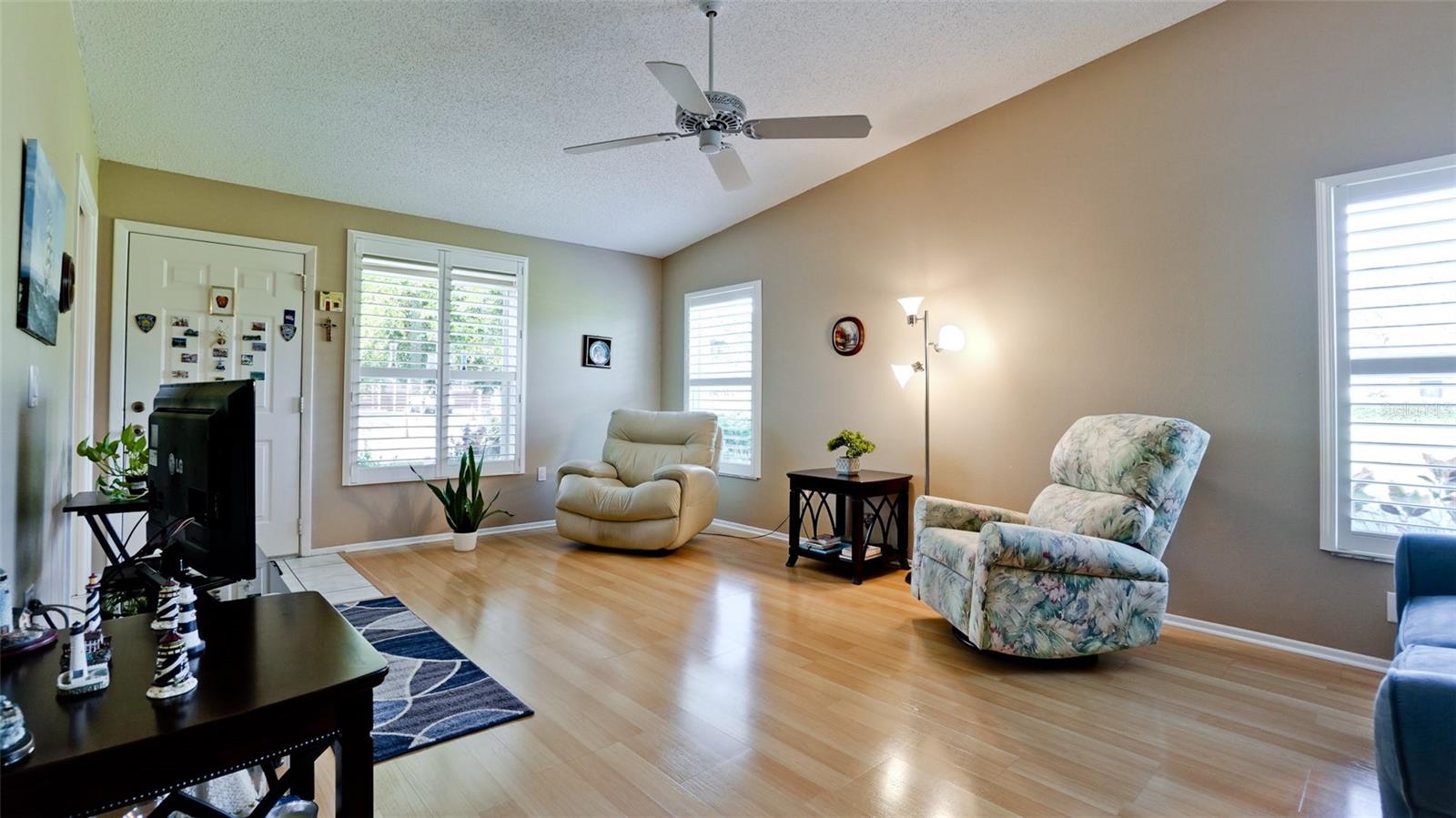 Image 4 of 49 For 2911 74th Street W 2276