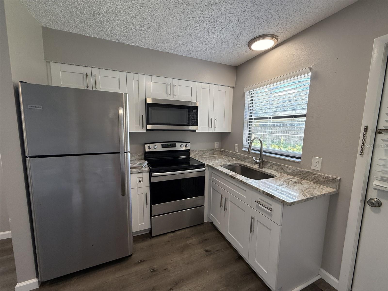 Image 9 of 16 For 322 Briarwood Road B