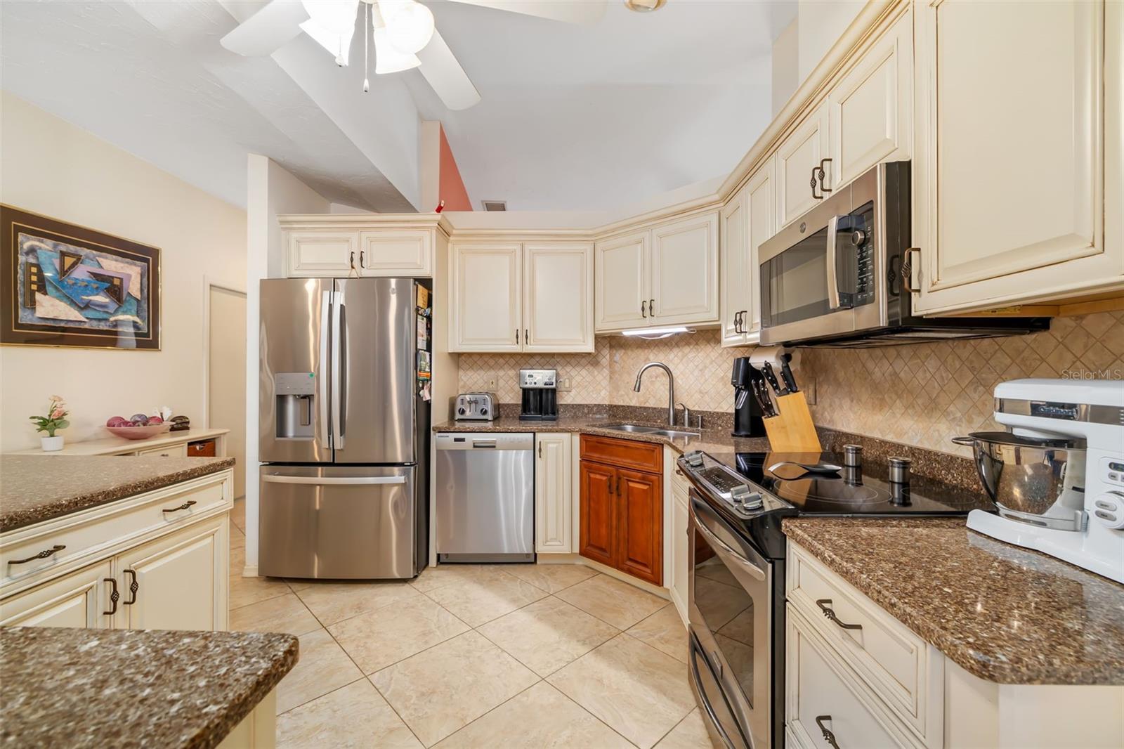 Image 7 of 52 For 2011 81st Street Nw