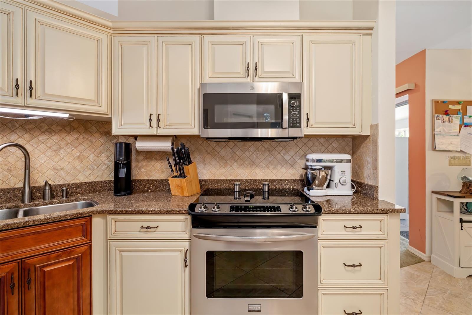 Image 9 of 52 For 2011 81st Street Nw