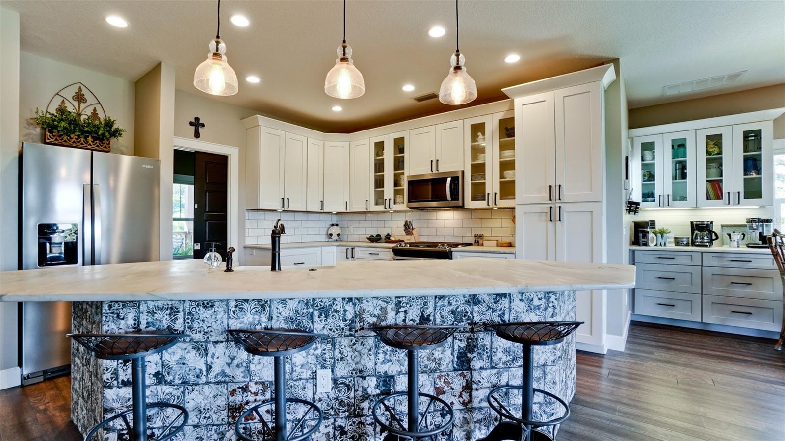 Image 36 of 98 For 2111 51st Boulevard E