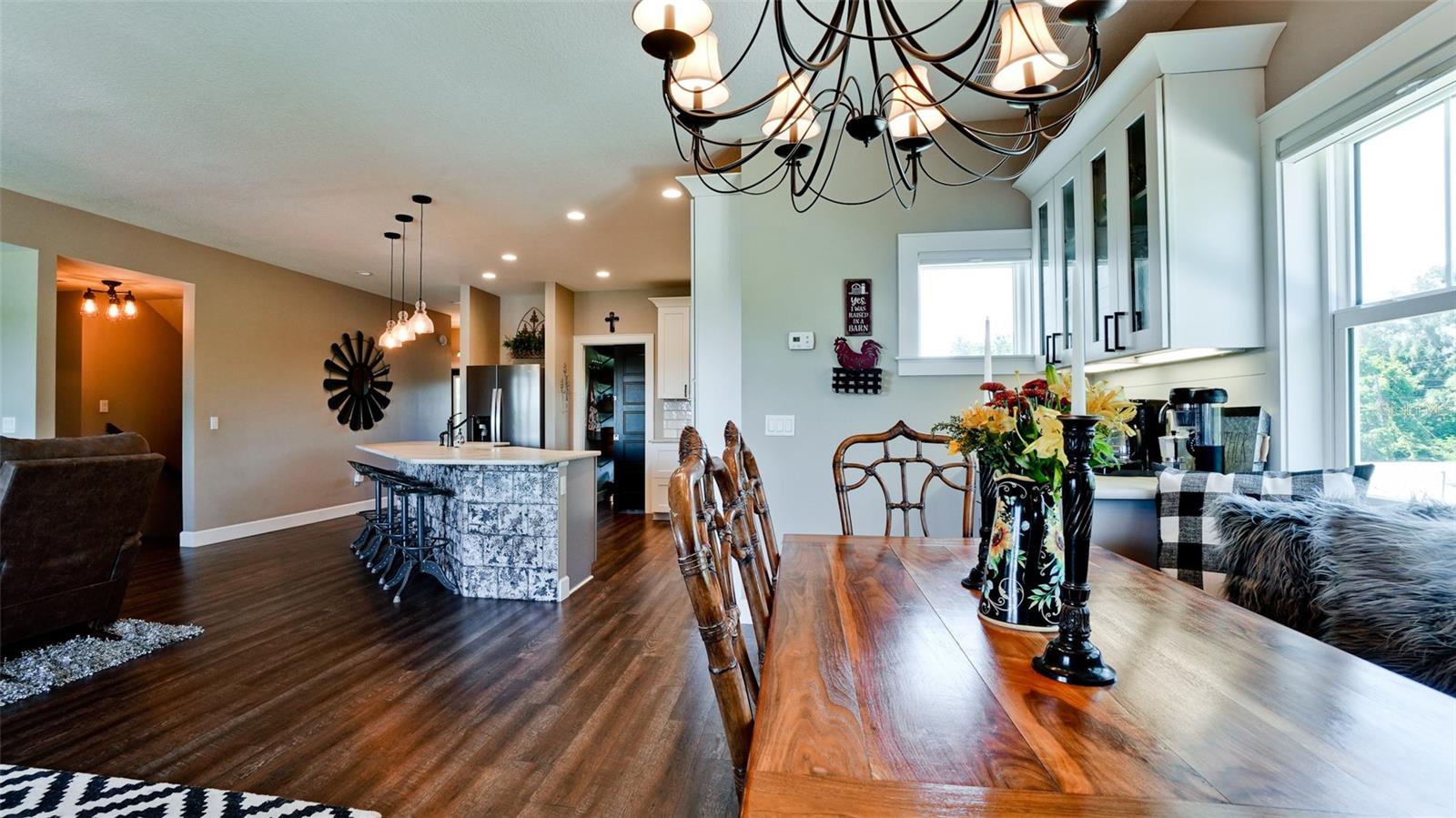 Image 45 of 98 For 2111 51st Boulevard E