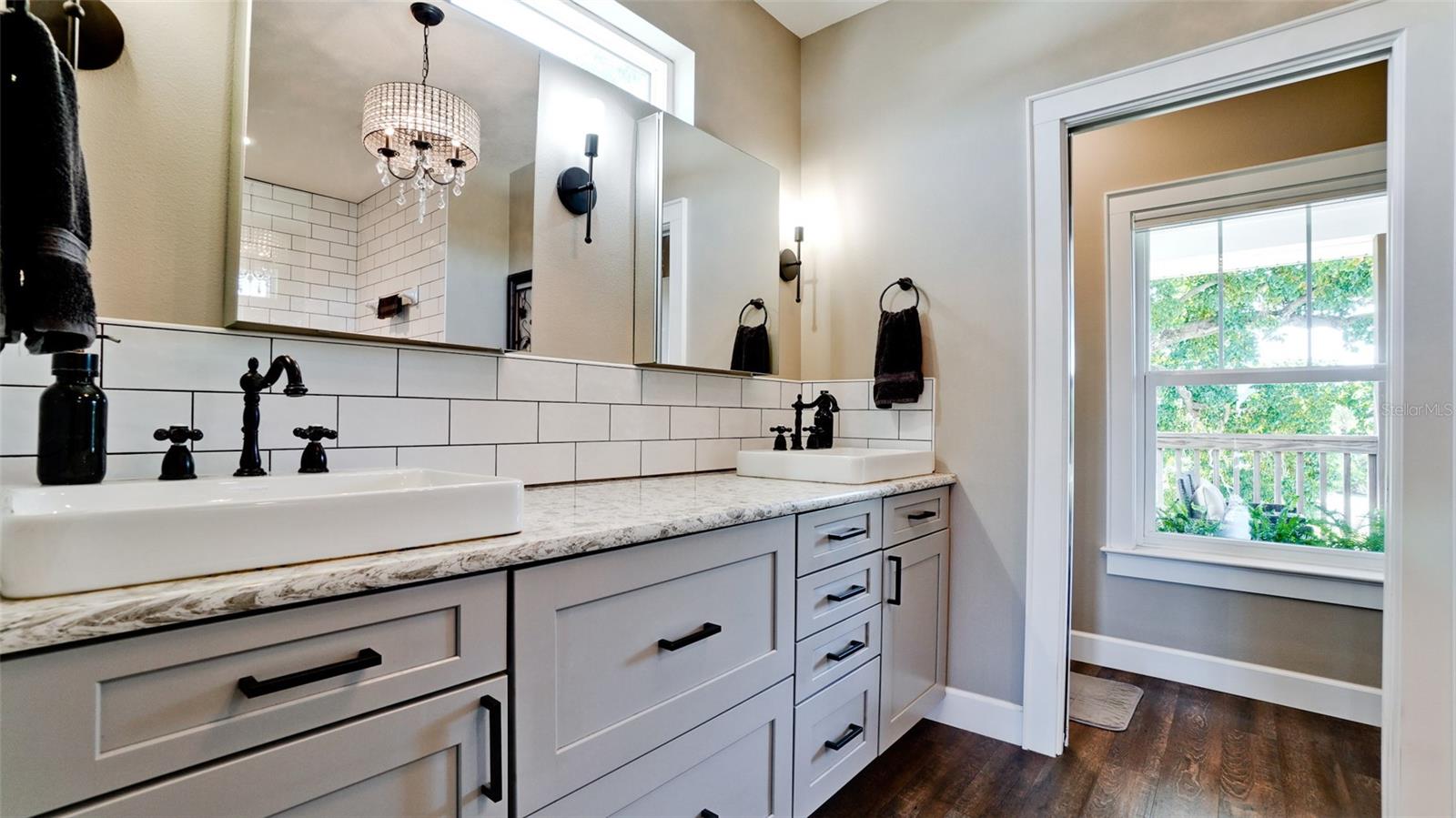 Image 55 of 98 For 2111 51st Boulevard E