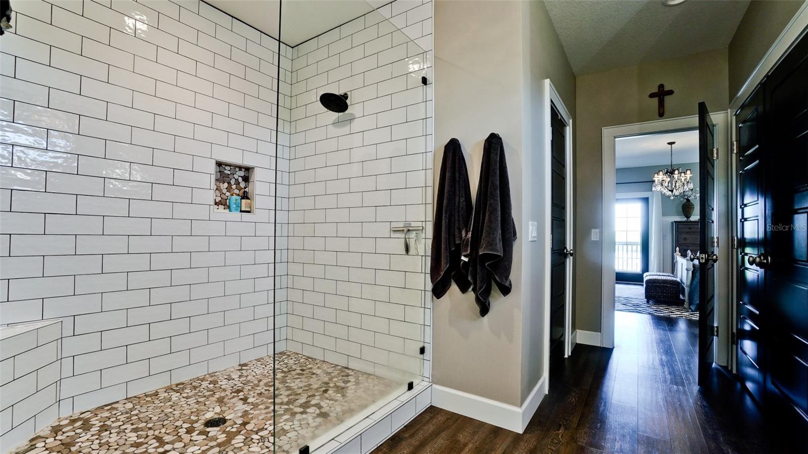 Image 56 of 98 For 2111 51st Boulevard E
