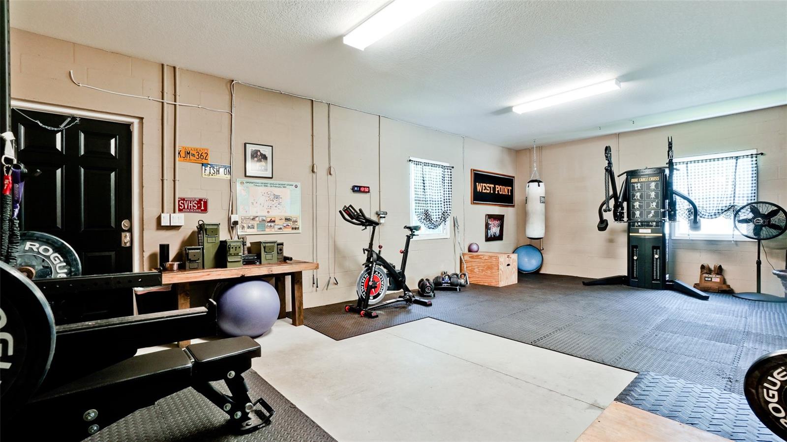Image 79 of 98 For 2111 51st Boulevard E