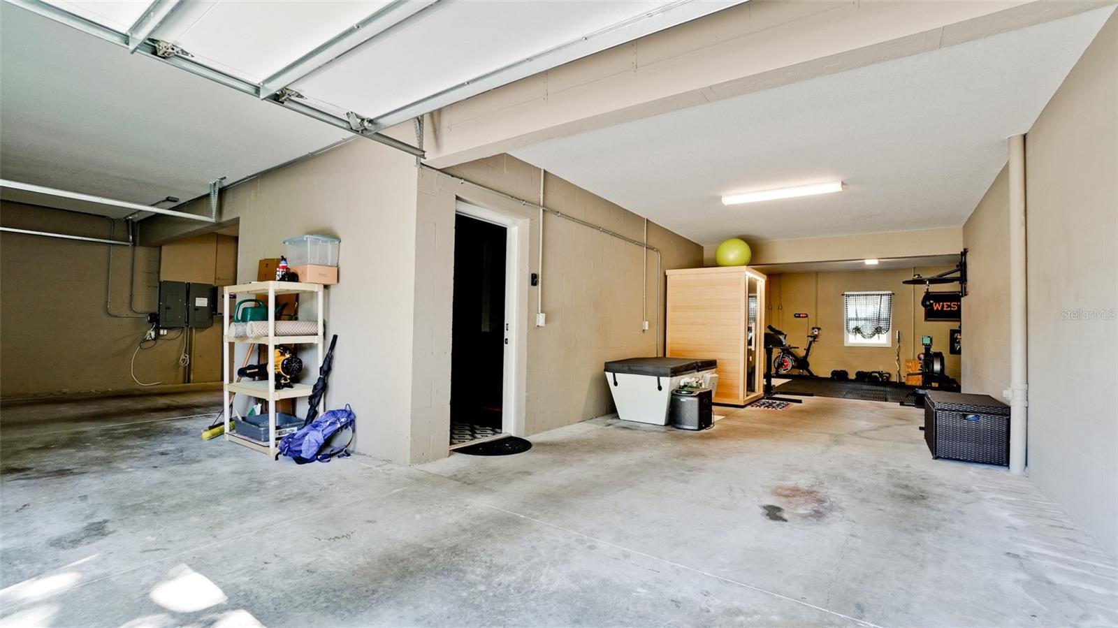 Image 80 of 98 For 2111 51st Boulevard E