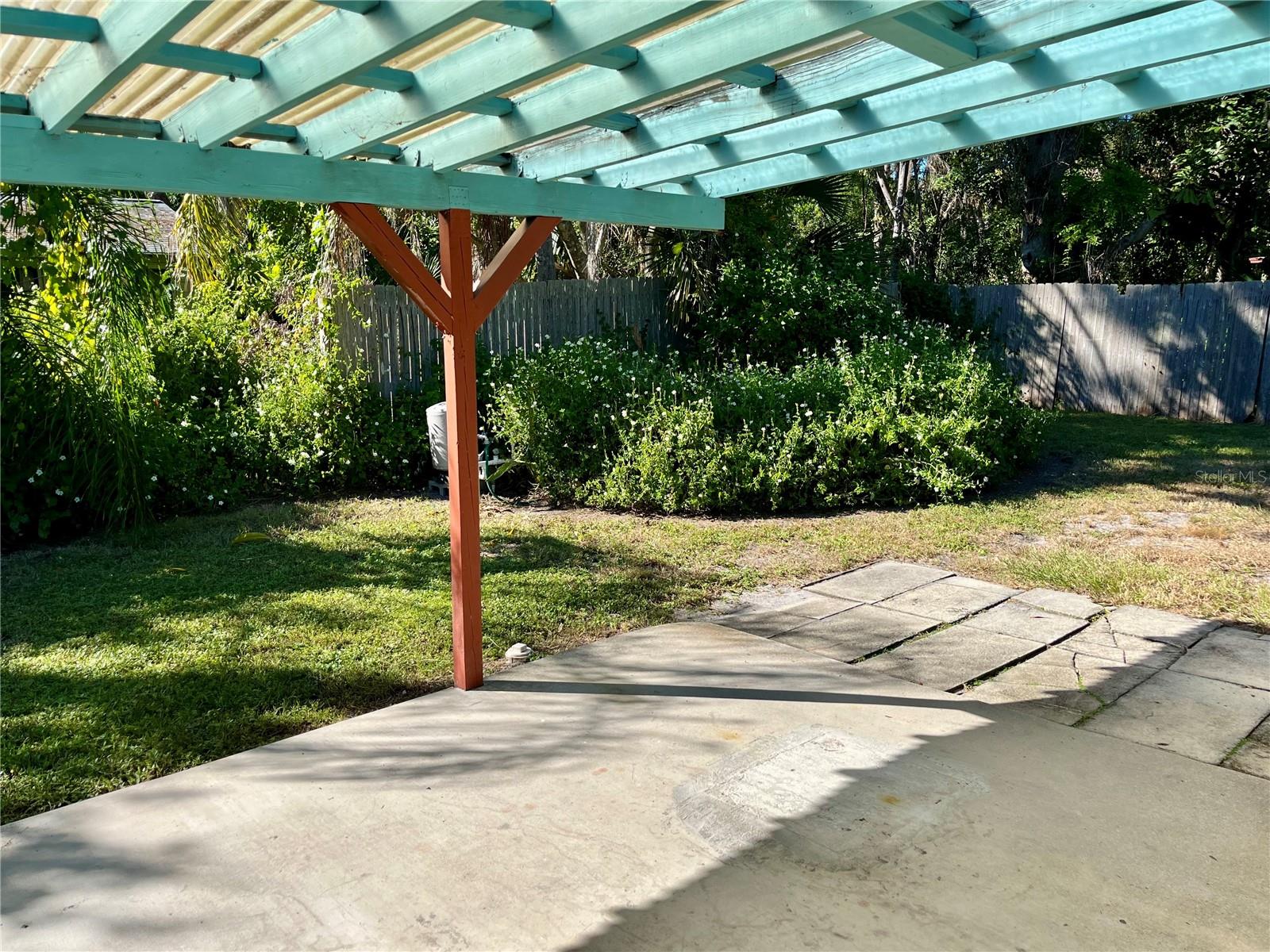 Image 26 of 37 For 550 46th Street