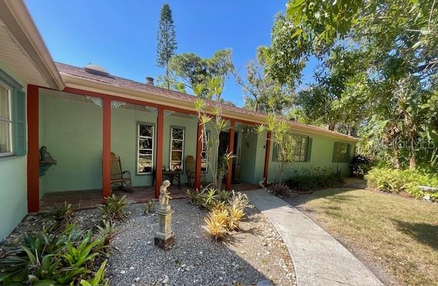 Image 4 of 37 For 550 46th Street