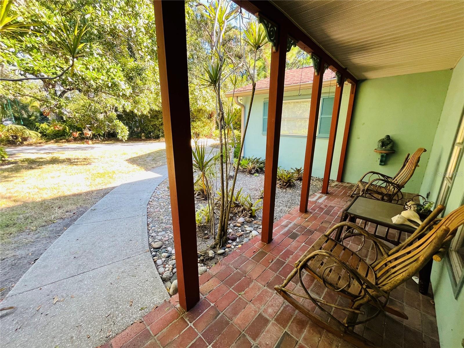 Image 5 of 37 For 550 46th Street