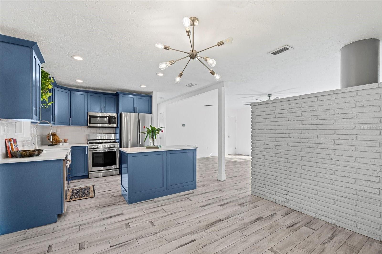 Image 10 of 30 For 344 45th Street Court W