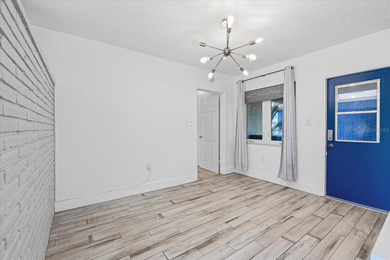 Image 11 of 30 For 344 45th Street Court W