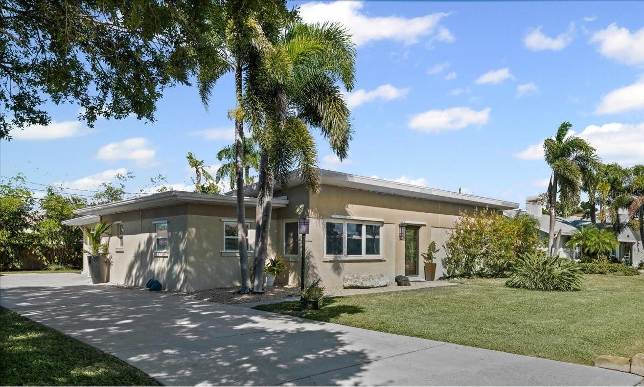 Image 22 of 30 For 344 45th Street Court W