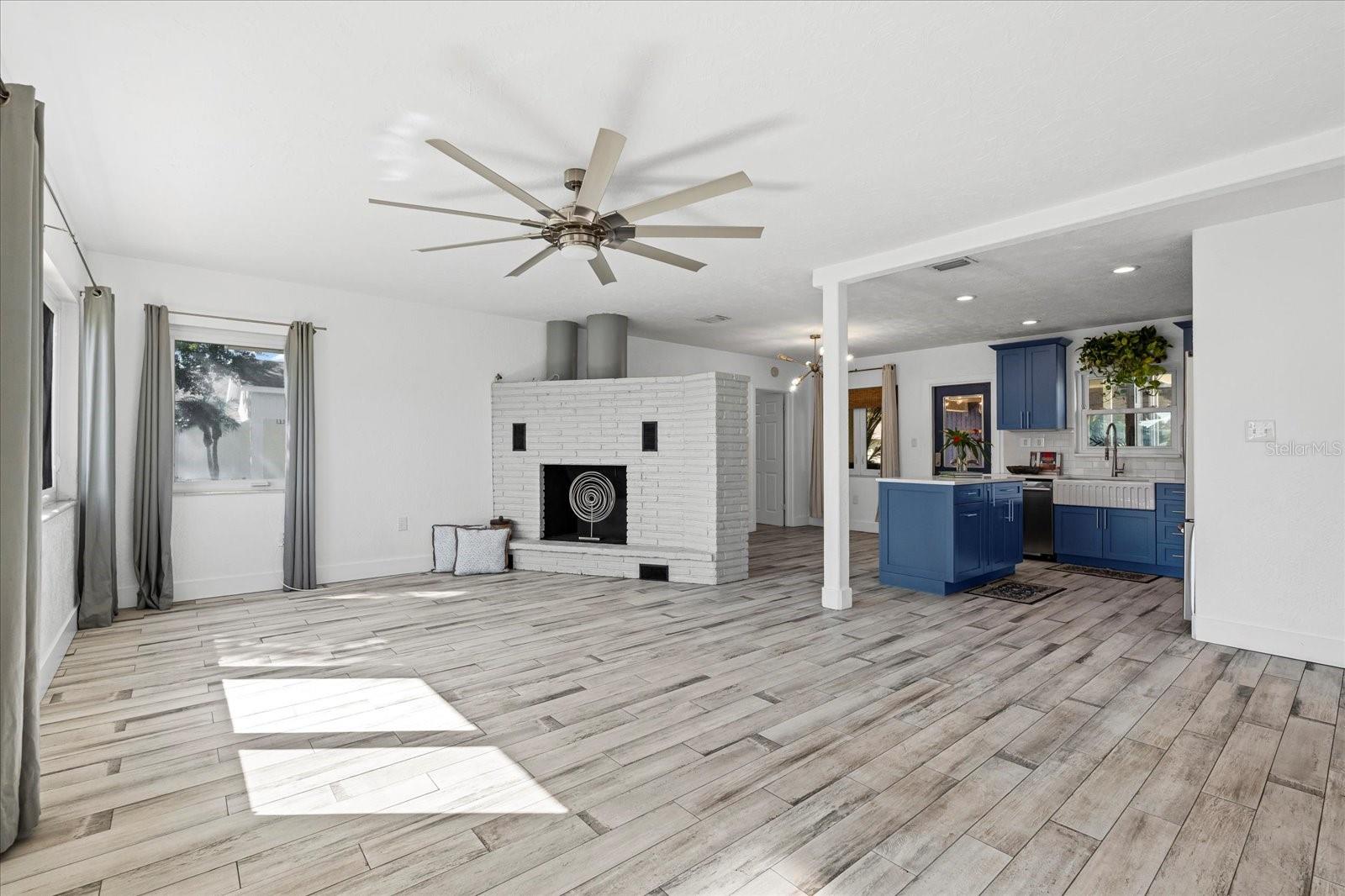 Image 3 of 30 For 344 45th Street Court W