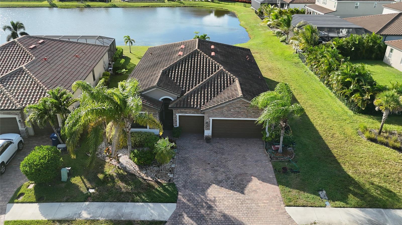 Image 5 of 44 For 3504 Savanna Palms Court