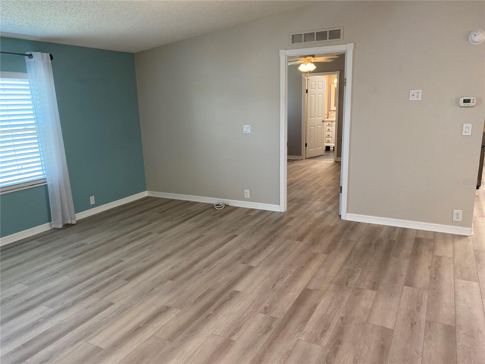 Image 18 of 60 For 146 Nightingale Circle