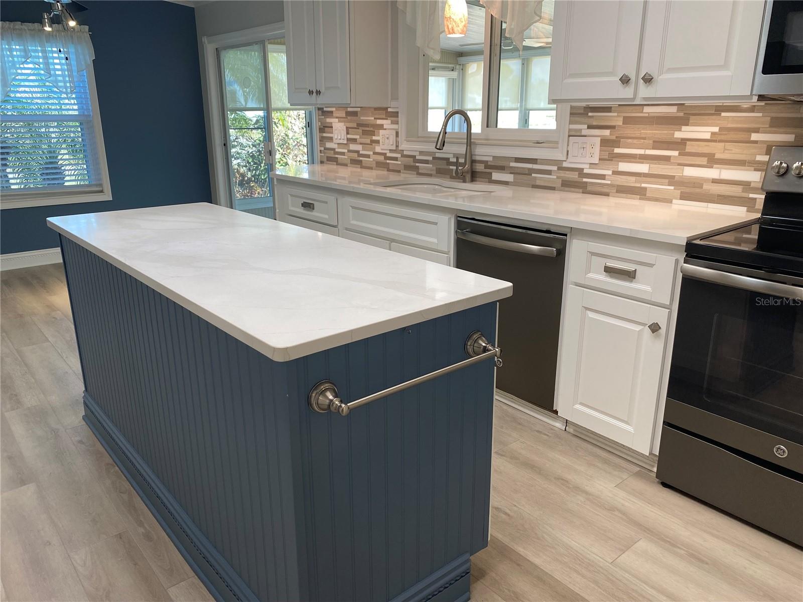 Image 23 of 60 For 146 Nightingale Circle