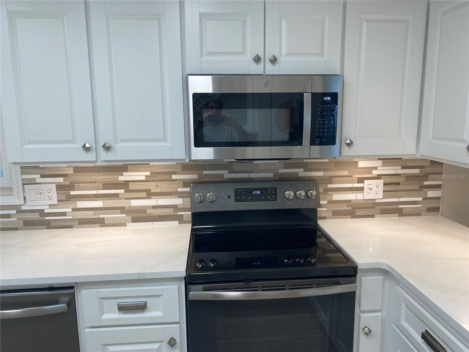 Image 24 of 60 For 146 Nightingale Circle