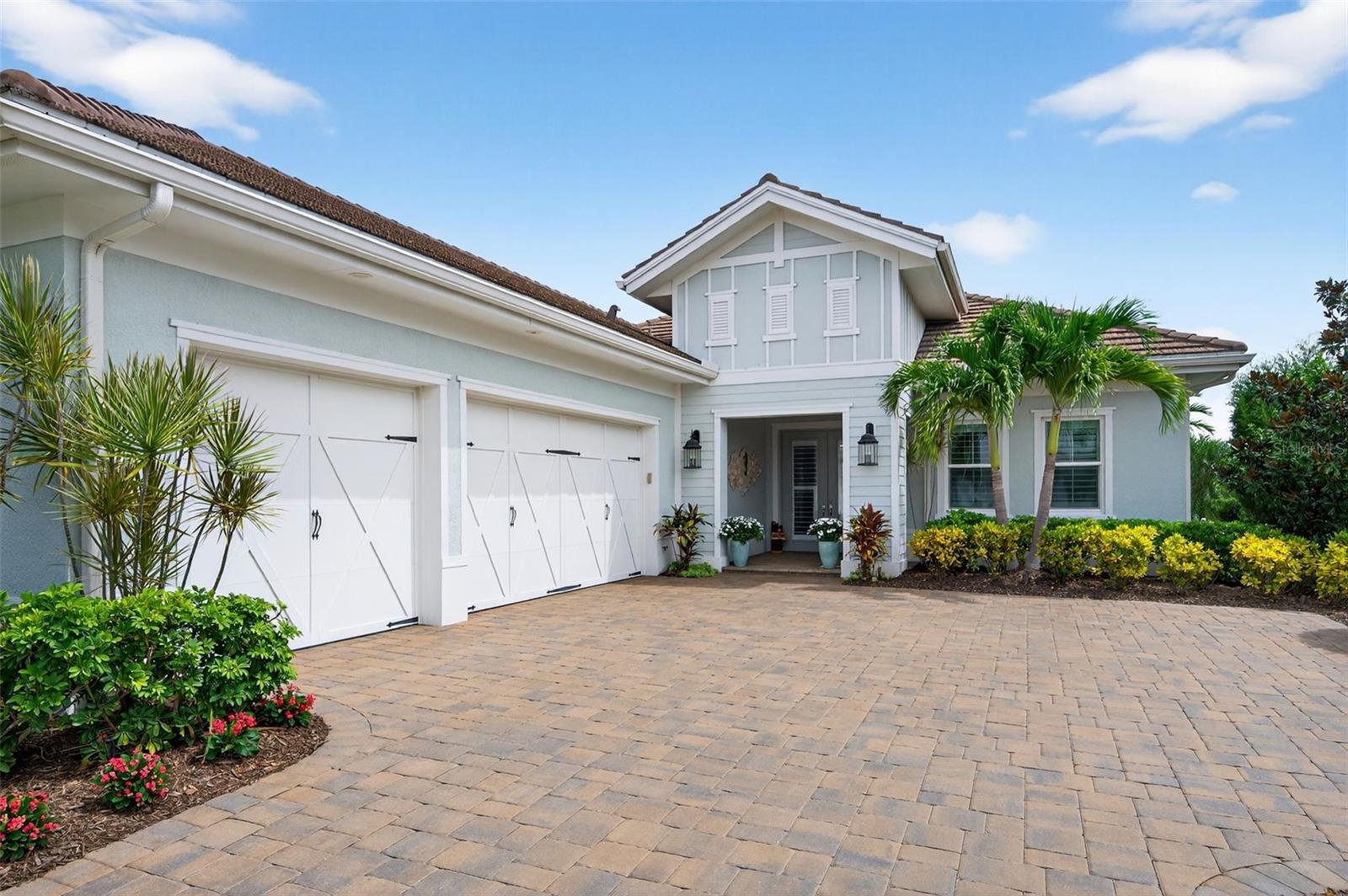 Image 2 of 100 For 8217 Pavia Way