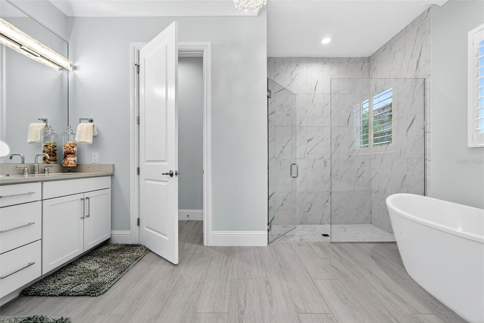 Image 29 of 100 For 8217 Pavia Way