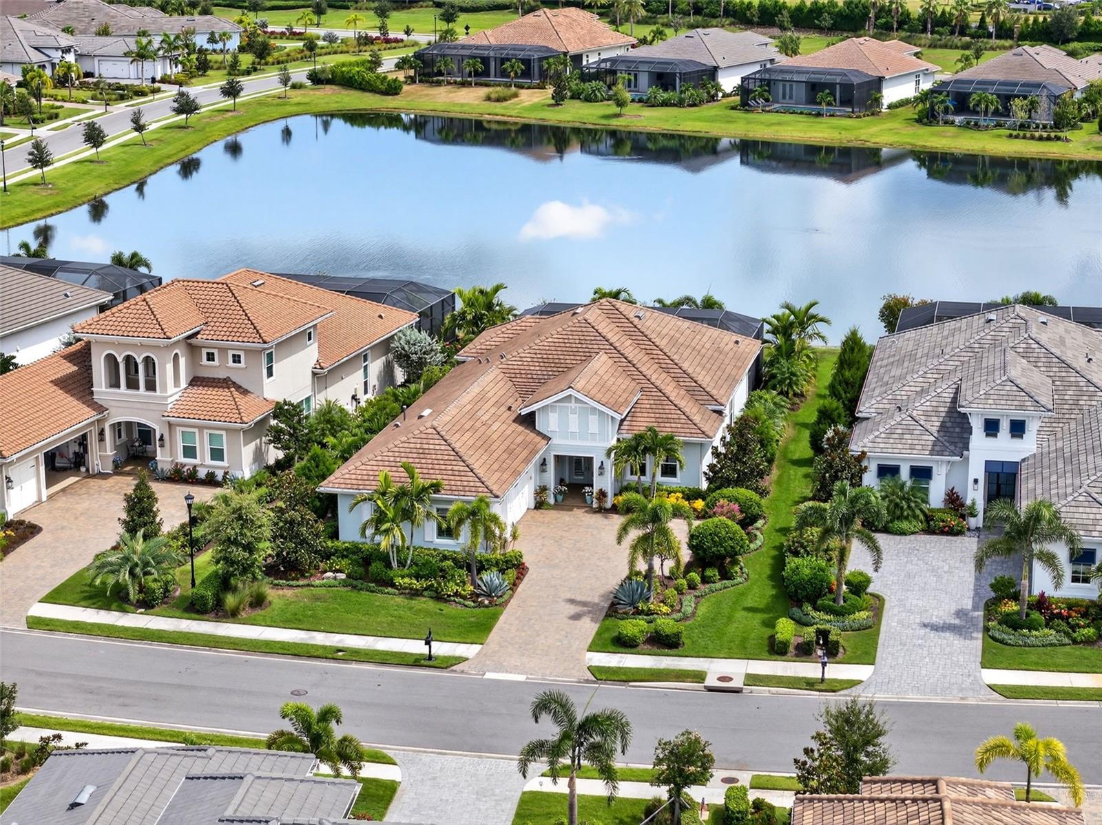 Image 3 of 100 For 8217 Pavia Way