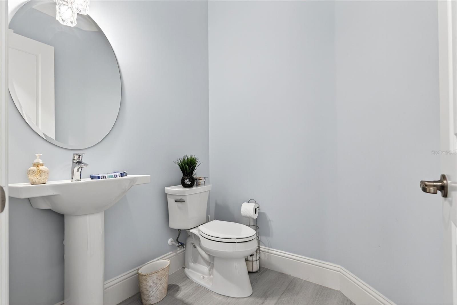 Image 43 of 100 For 8217 Pavia Way