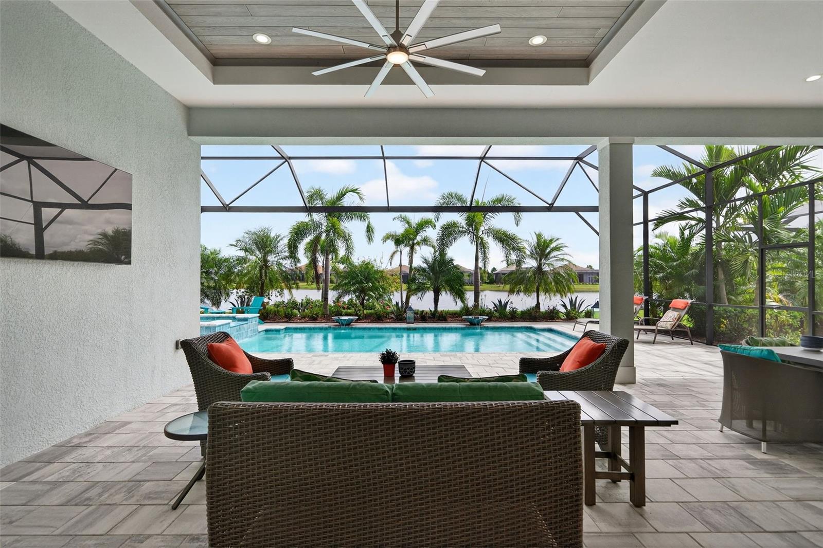 Image 44 of 100 For 8217 Pavia Way