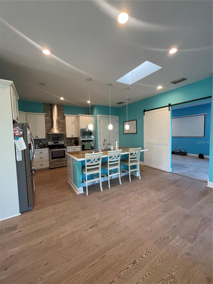 Image 3 of 18 For 13653 Heritage Way