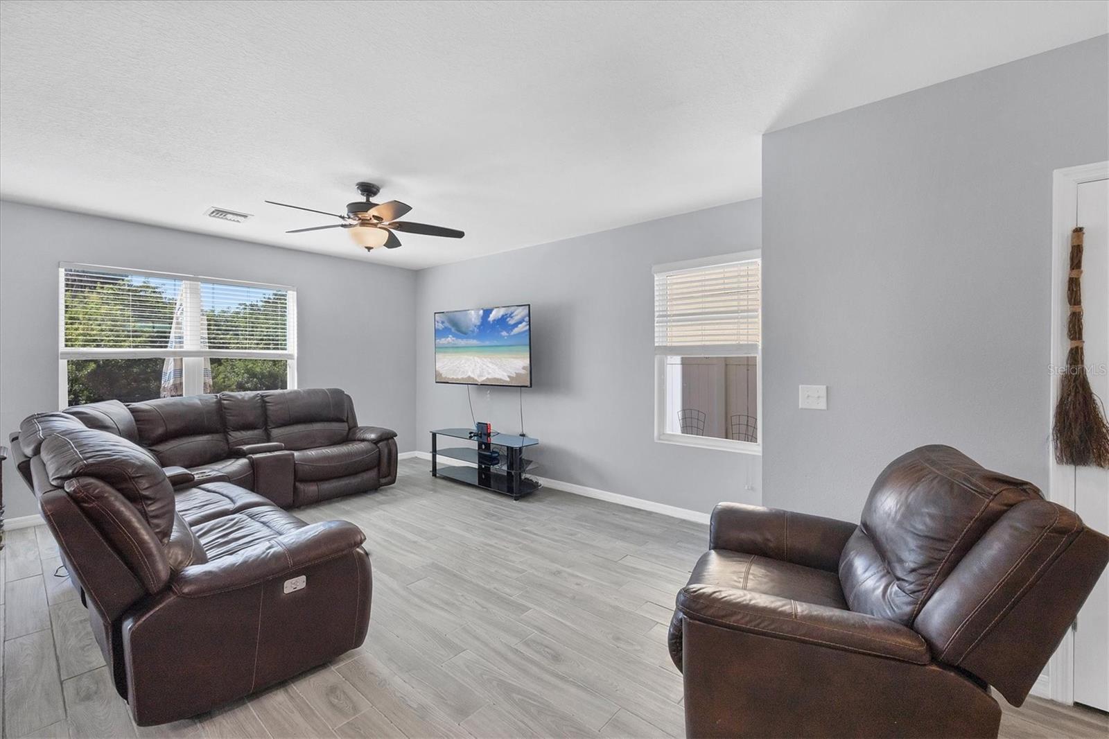 Image 18 of 58 For 5118 San Palermo Drive