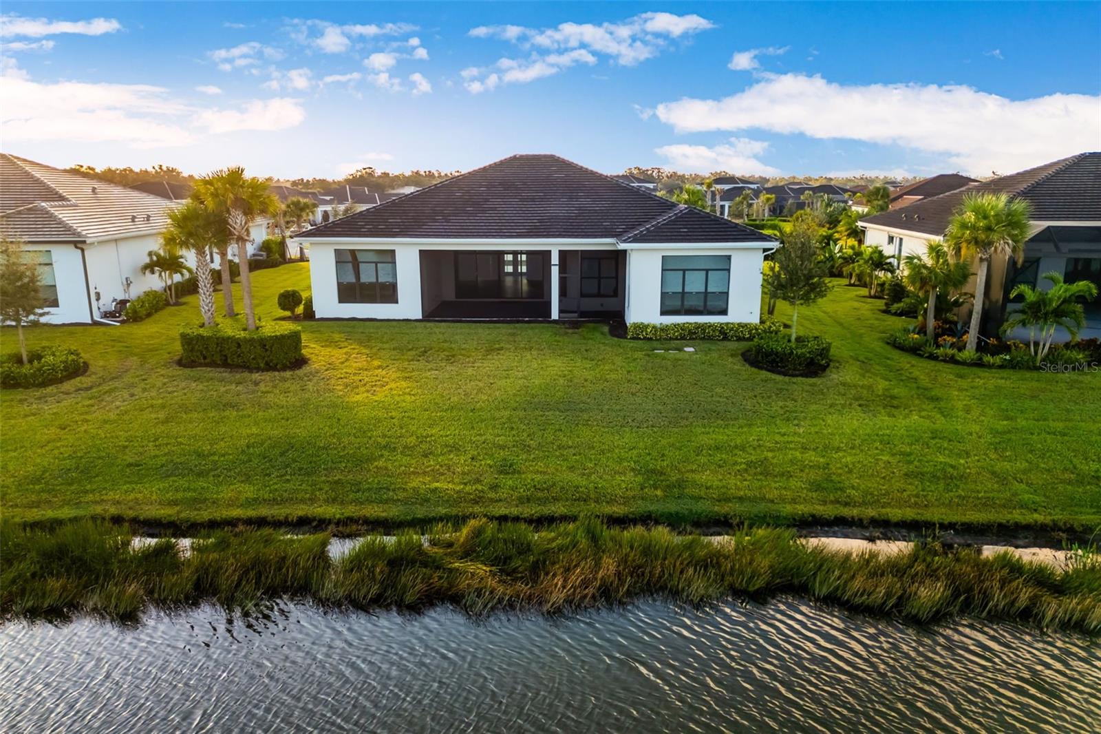 Image 16 of 81 For 9004 Artisan Way