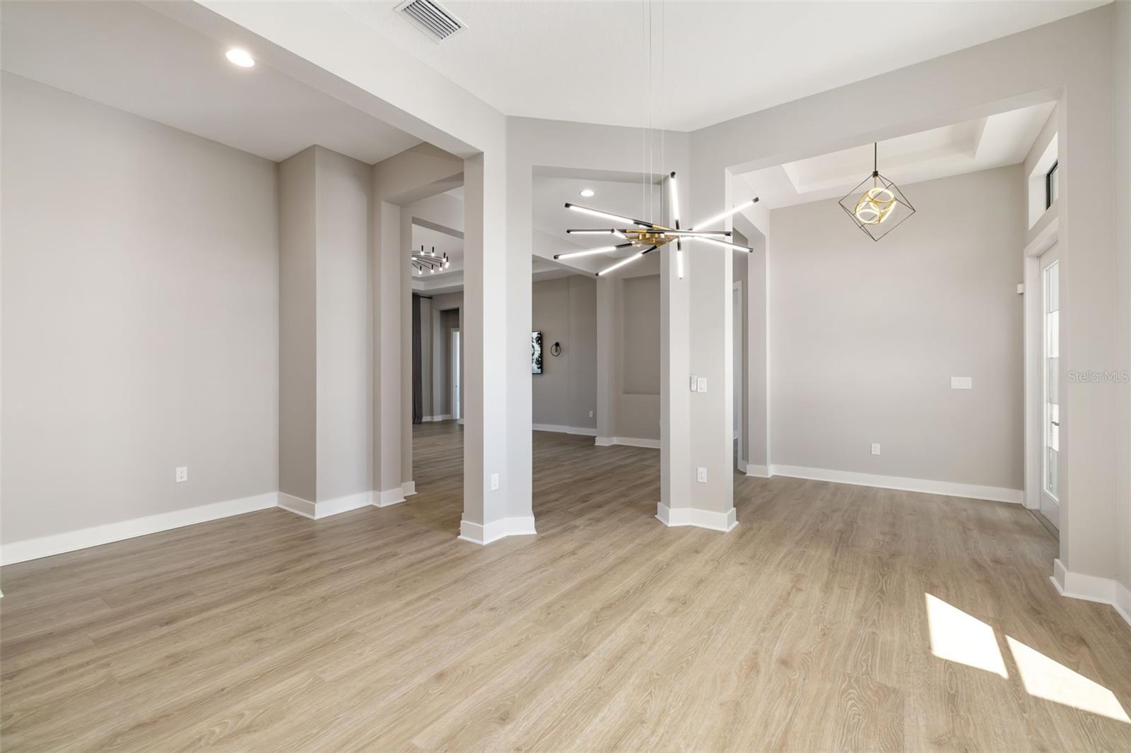 Image 23 of 81 For 9004 Artisan Way