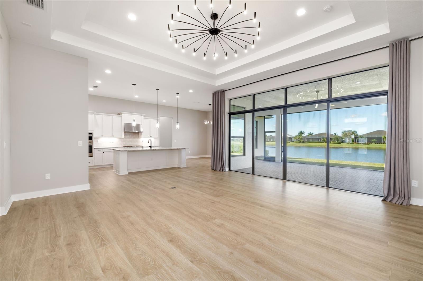 Image 35 of 81 For 9004 Artisan Way