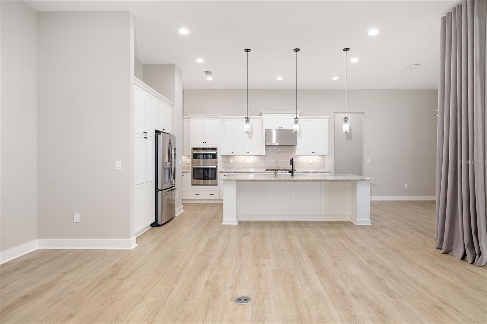 Image 36 of 81 For 9004 Artisan Way