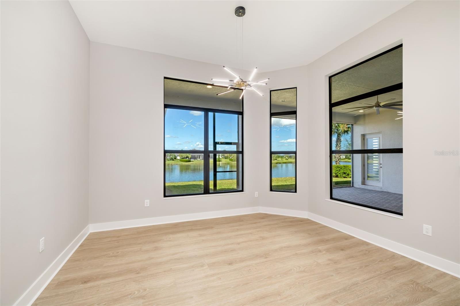 Image 43 of 81 For 9004 Artisan Way