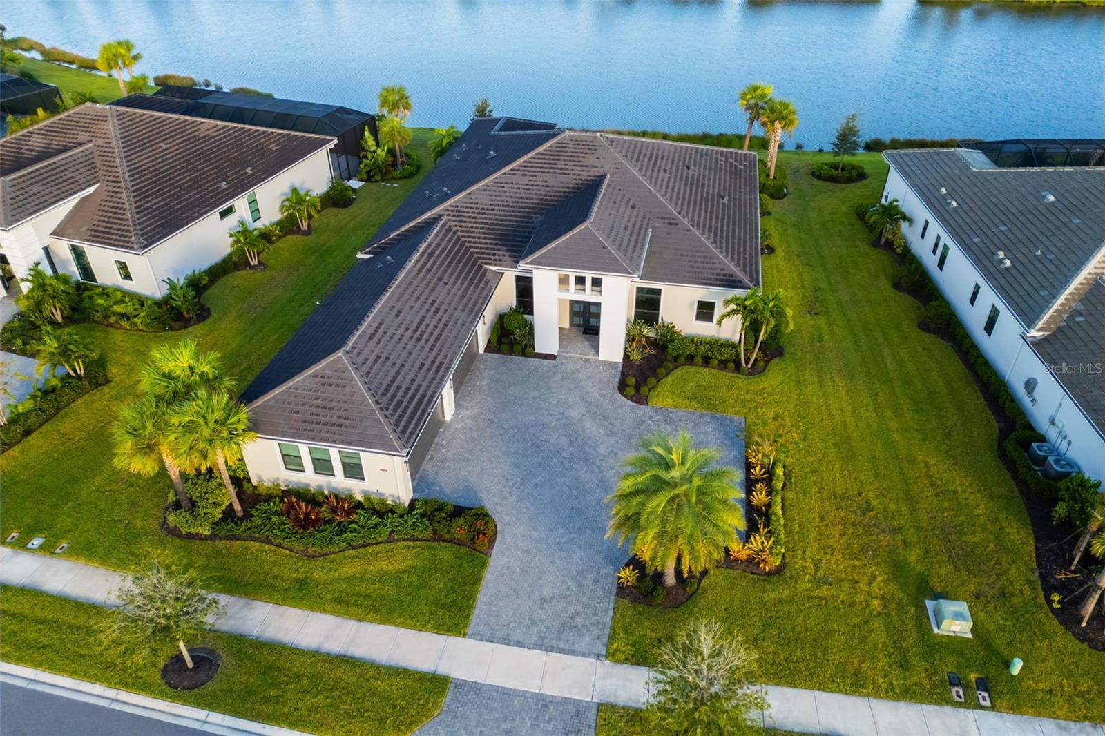 Image 7 of 81 For 9004 Artisan Way