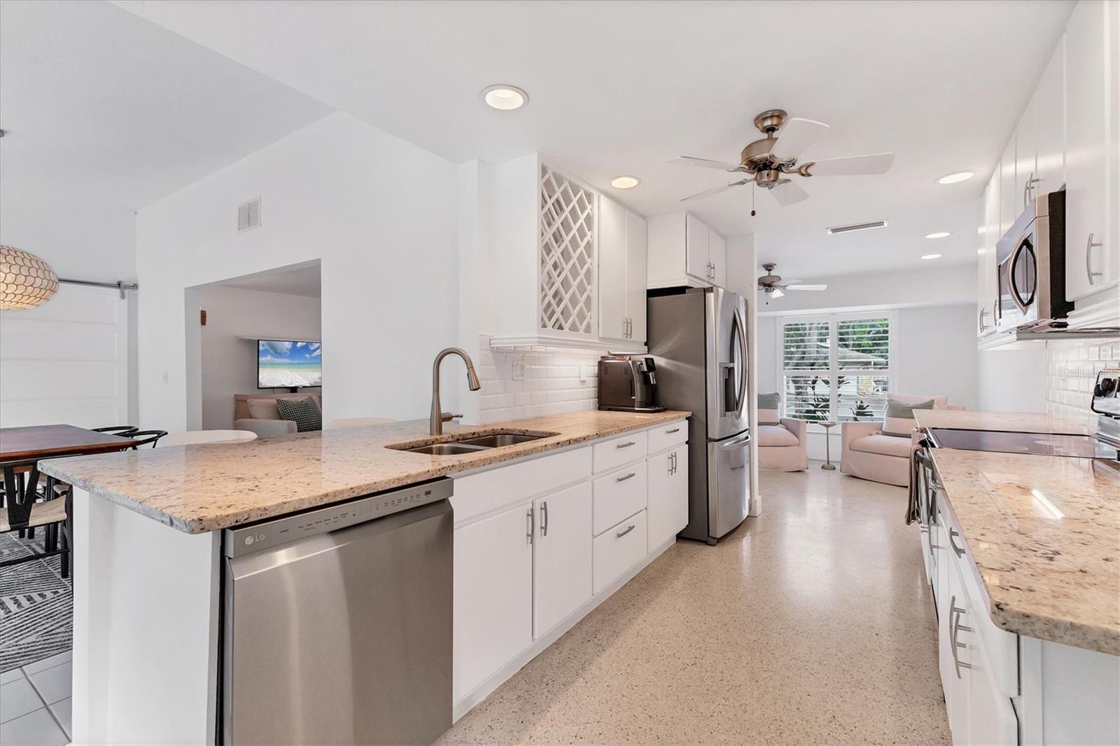 Image 10 of 52 For 5112 Oakmont Place