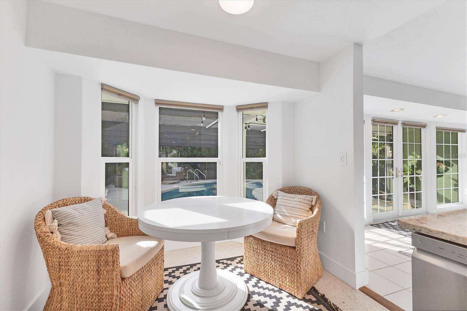 Image 12 of 52 For 5112 Oakmont Place