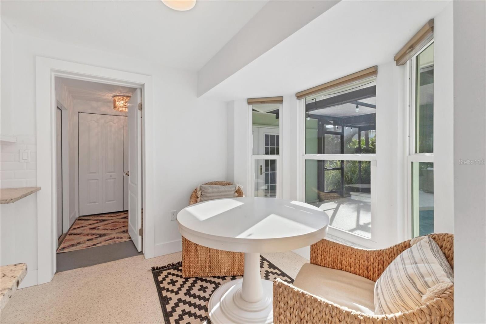 Image 13 of 52 For 5112 Oakmont Place