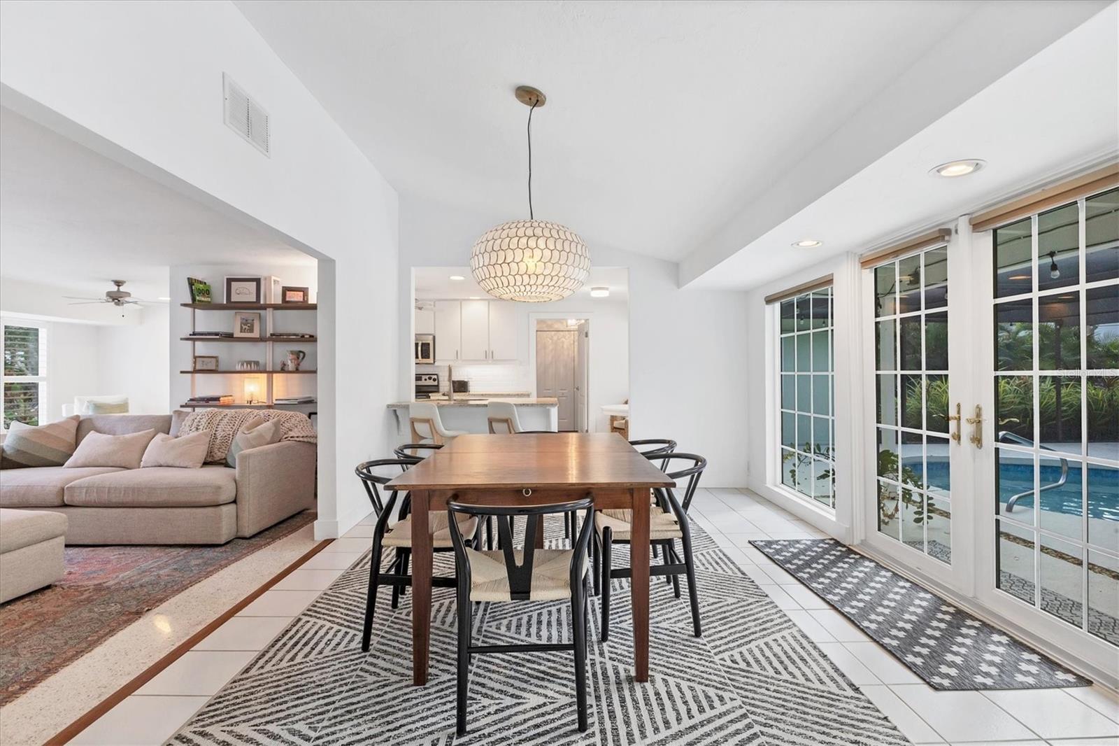 Image 20 of 52 For 5112 Oakmont Place