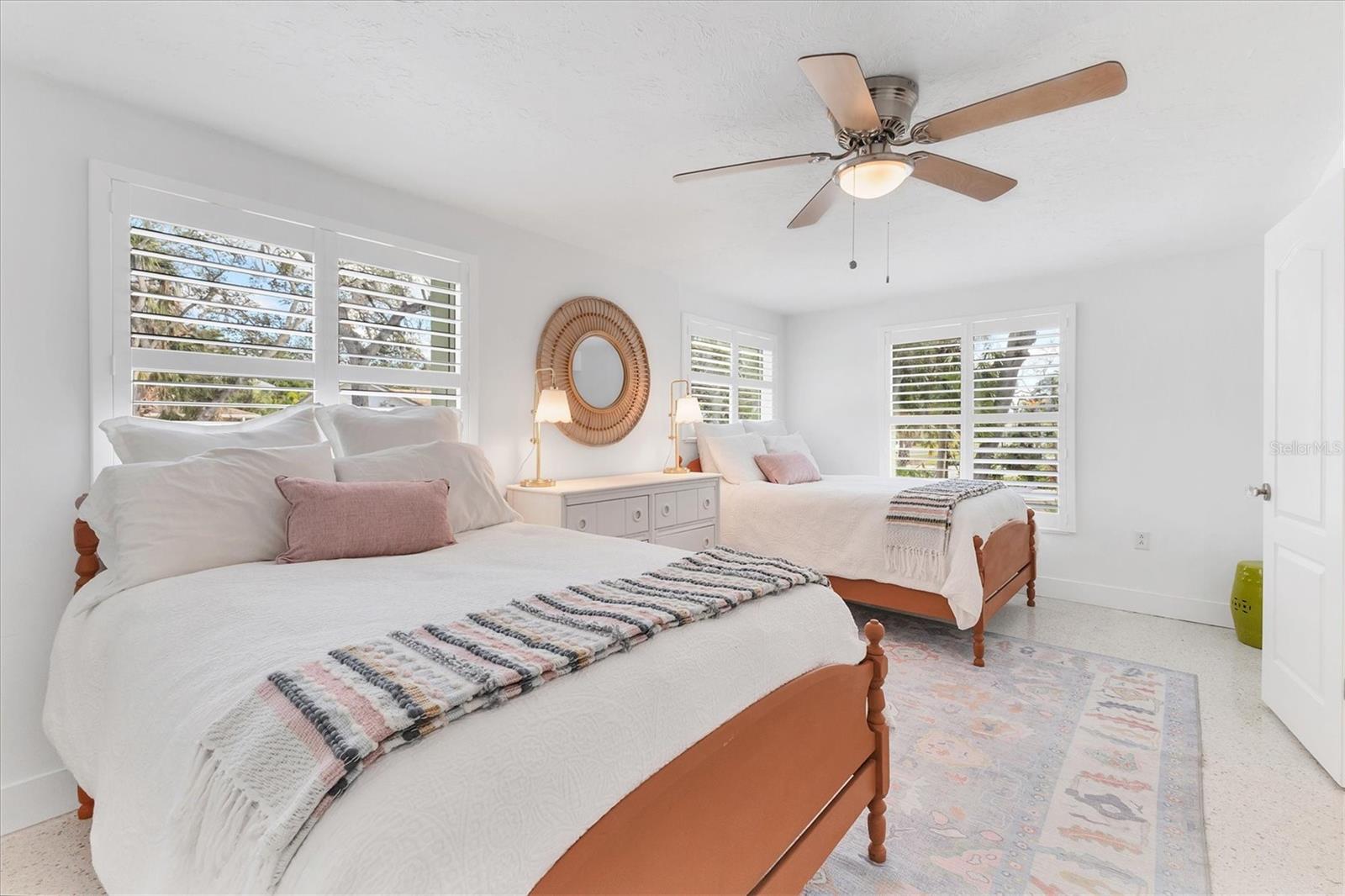 Image 29 of 52 For 5112 Oakmont Place