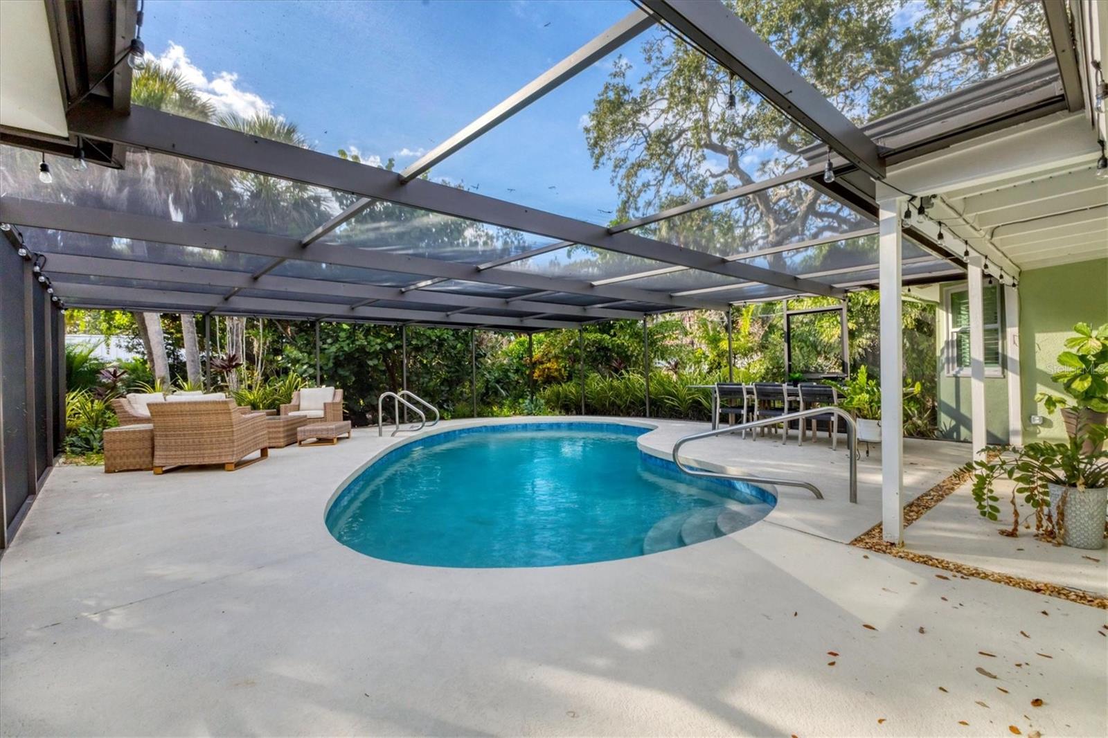 Image 32 of 52 For 5112 Oakmont Place