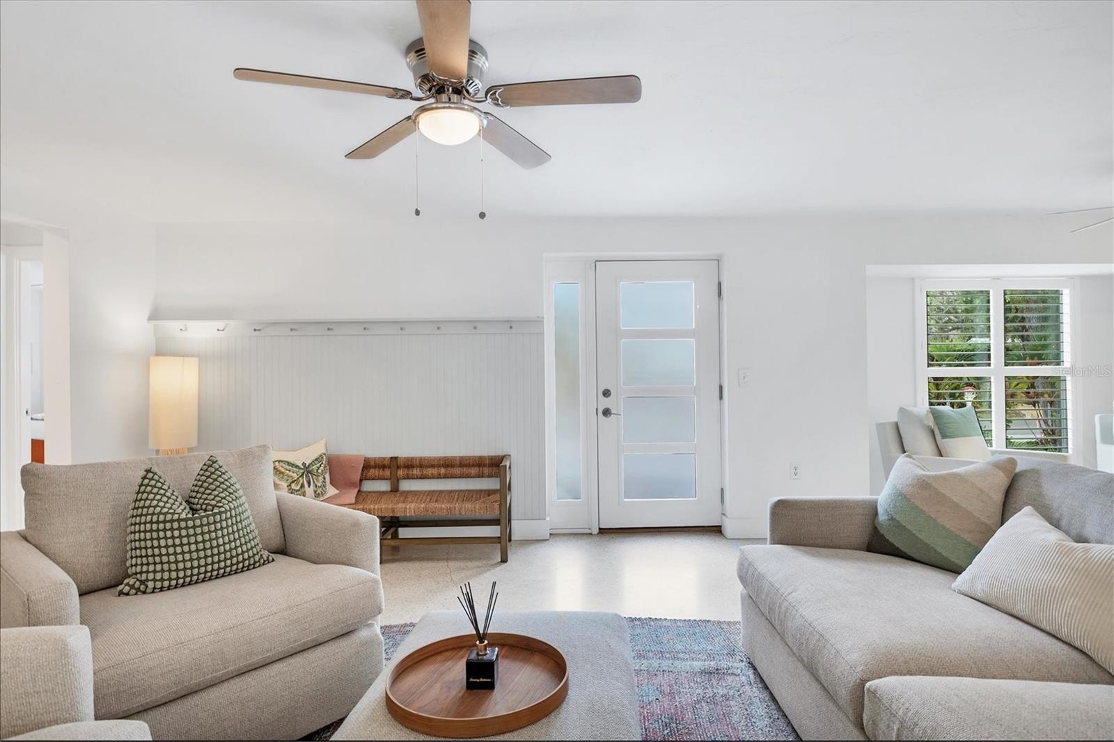 Image 4 of 52 For 5112 Oakmont Place