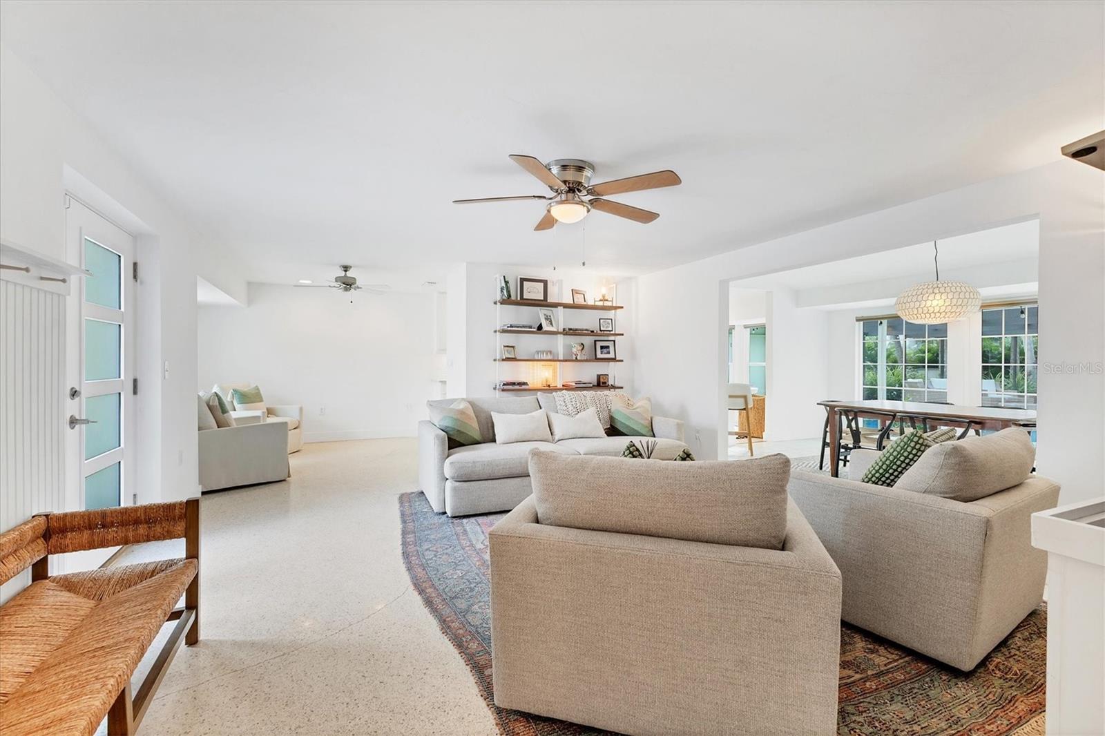 Image 7 of 52 For 5112 Oakmont Place