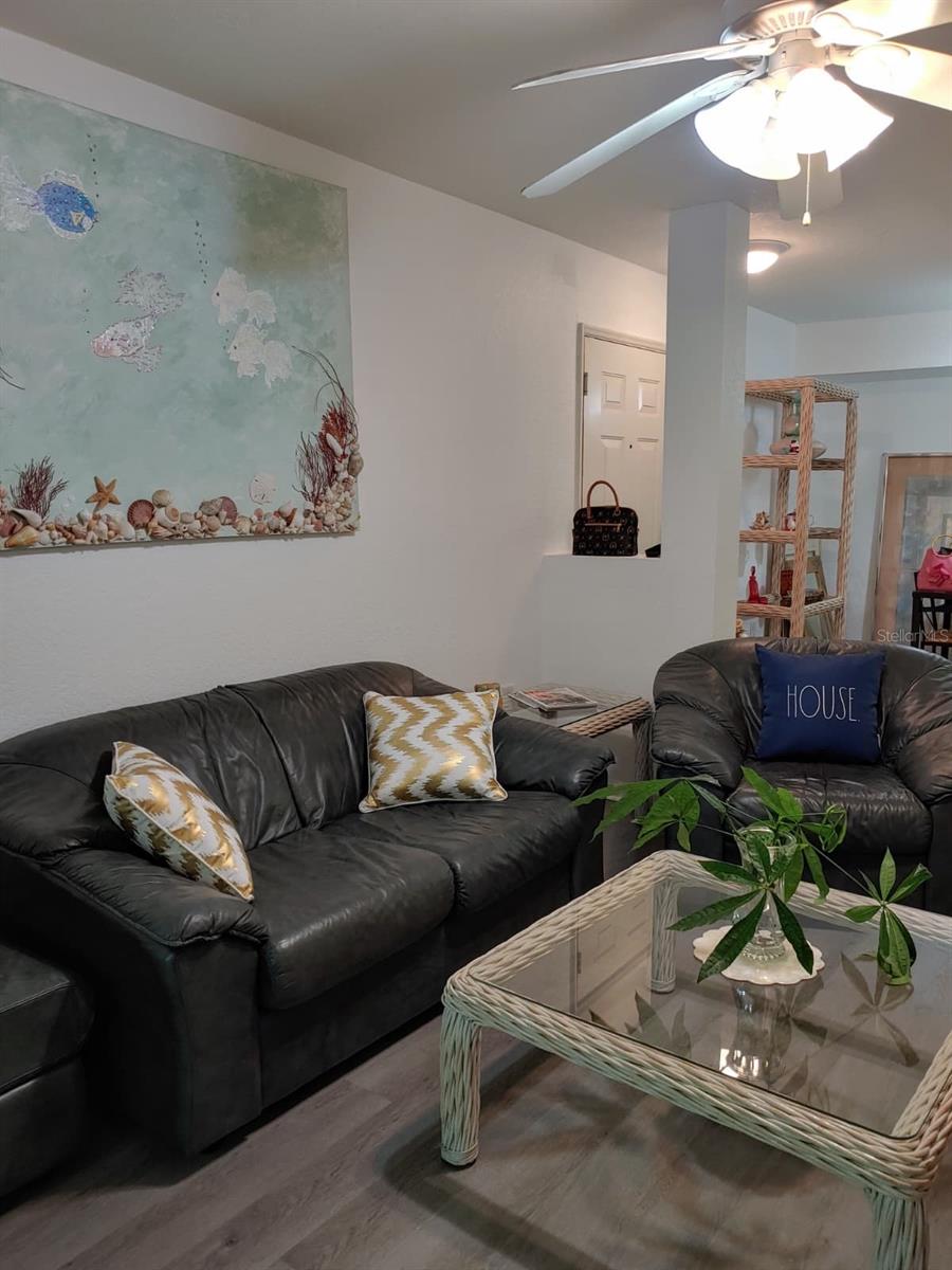 Image 11 of 16 For 4122 Residence Dr  102