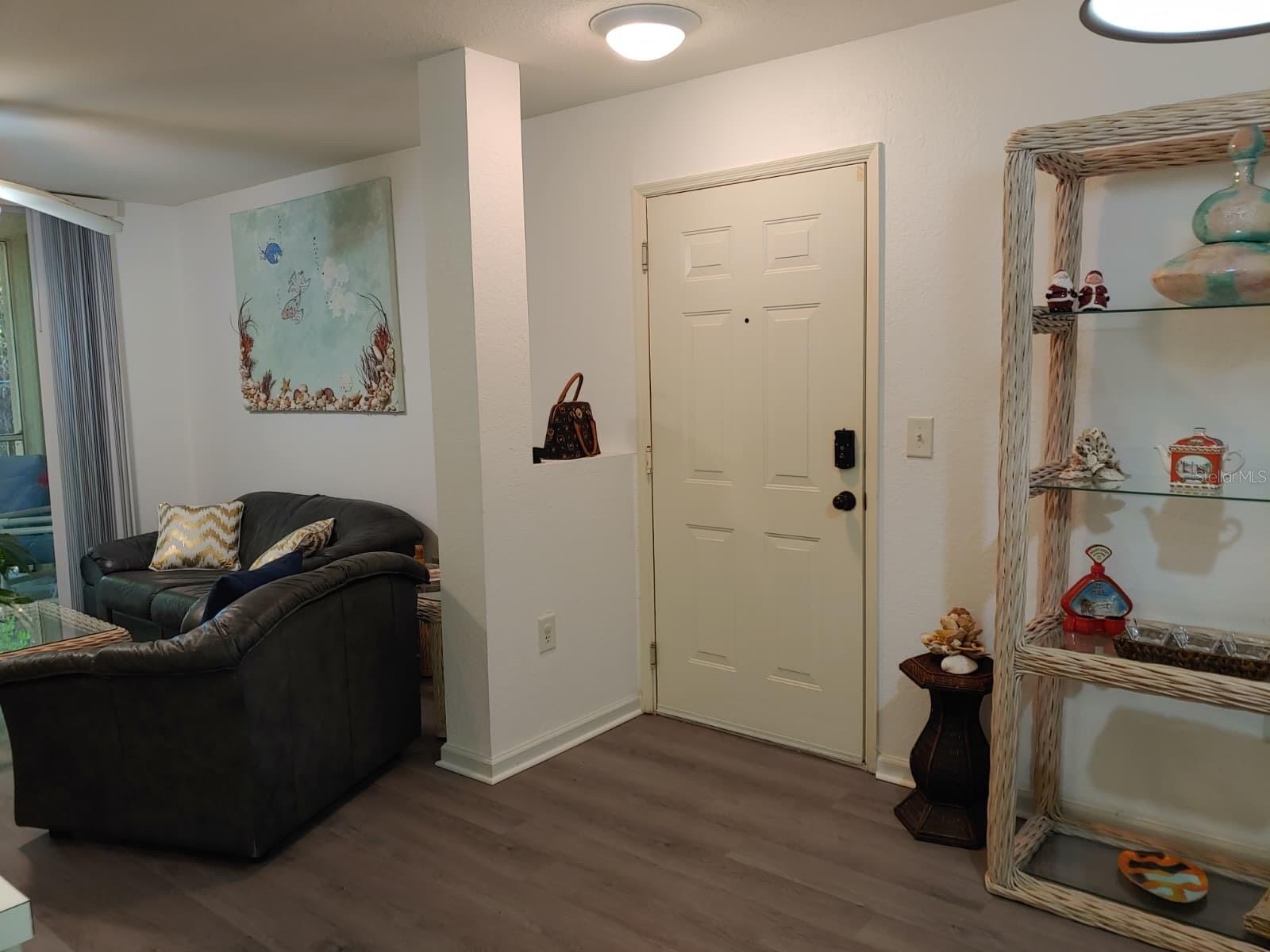 Image 14 of 16 For 4122 Residence Dr  102