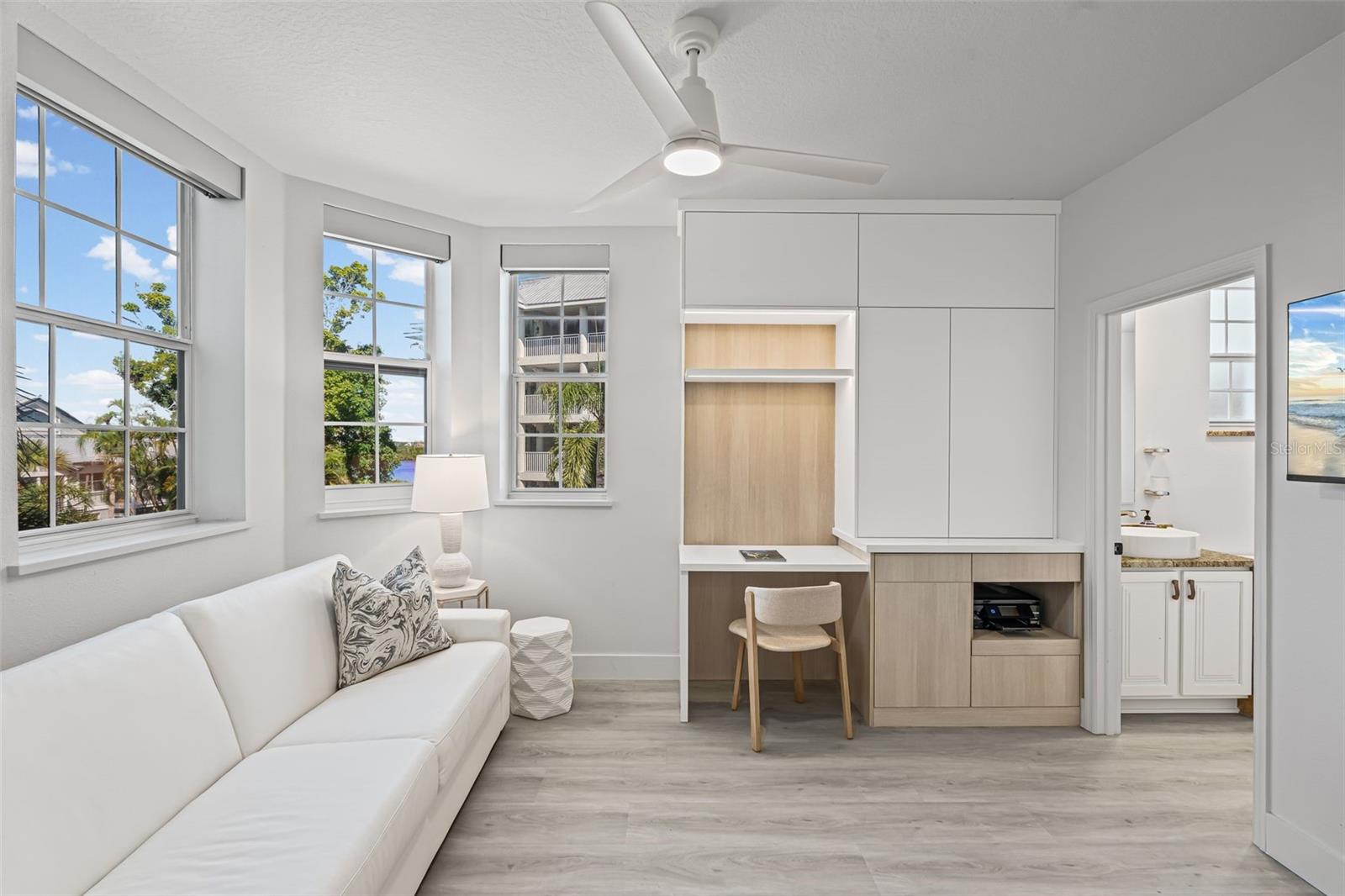 Image 22 of 46 For 1260 Dolphin Bay Way 301