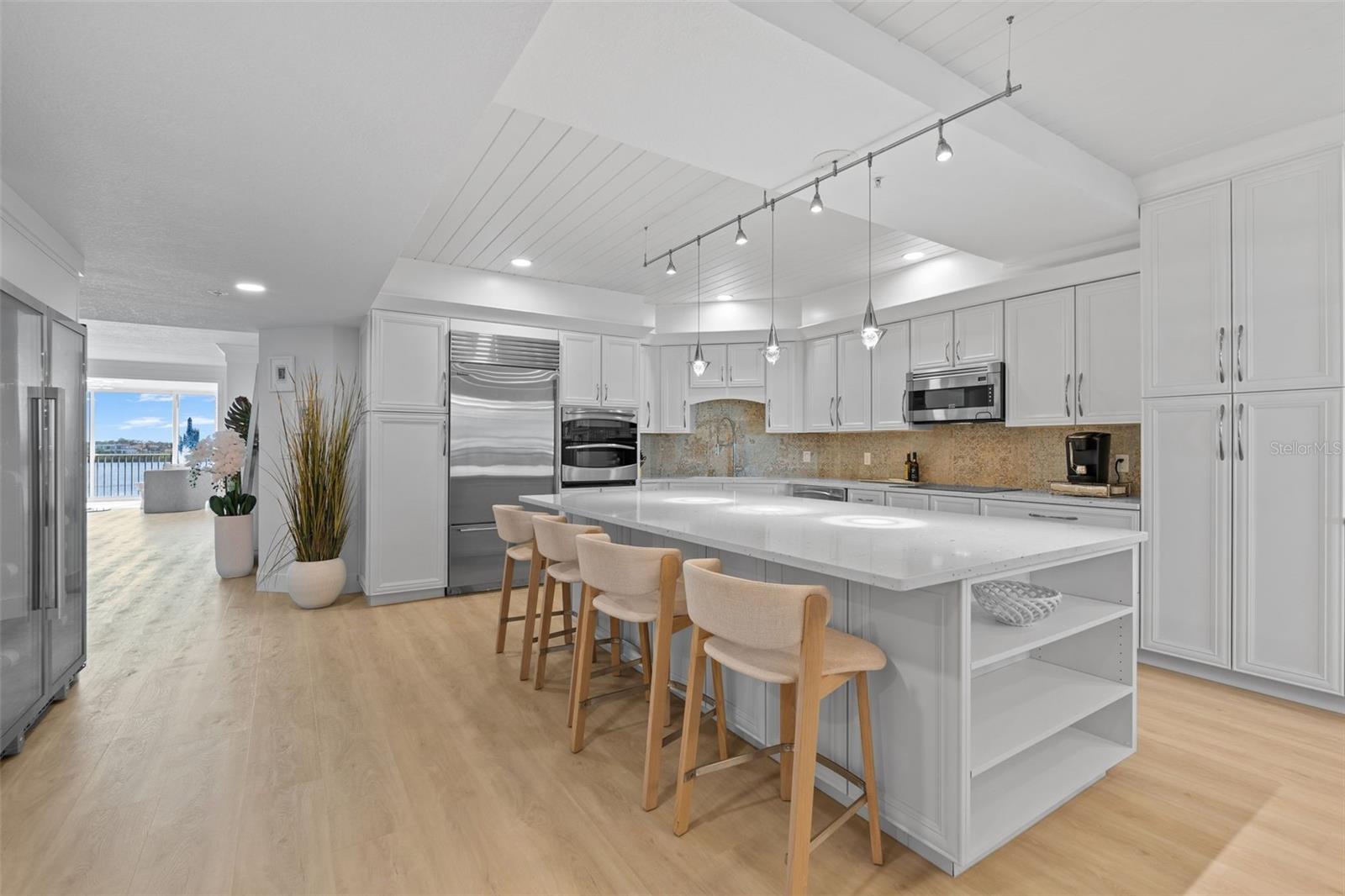 Image 6 of 46 For 1260 Dolphin Bay Way 301